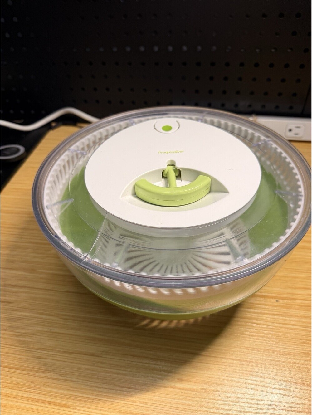 Progressive 4 Qt. Capacity Collapsible Salad Spinner Green White Mint